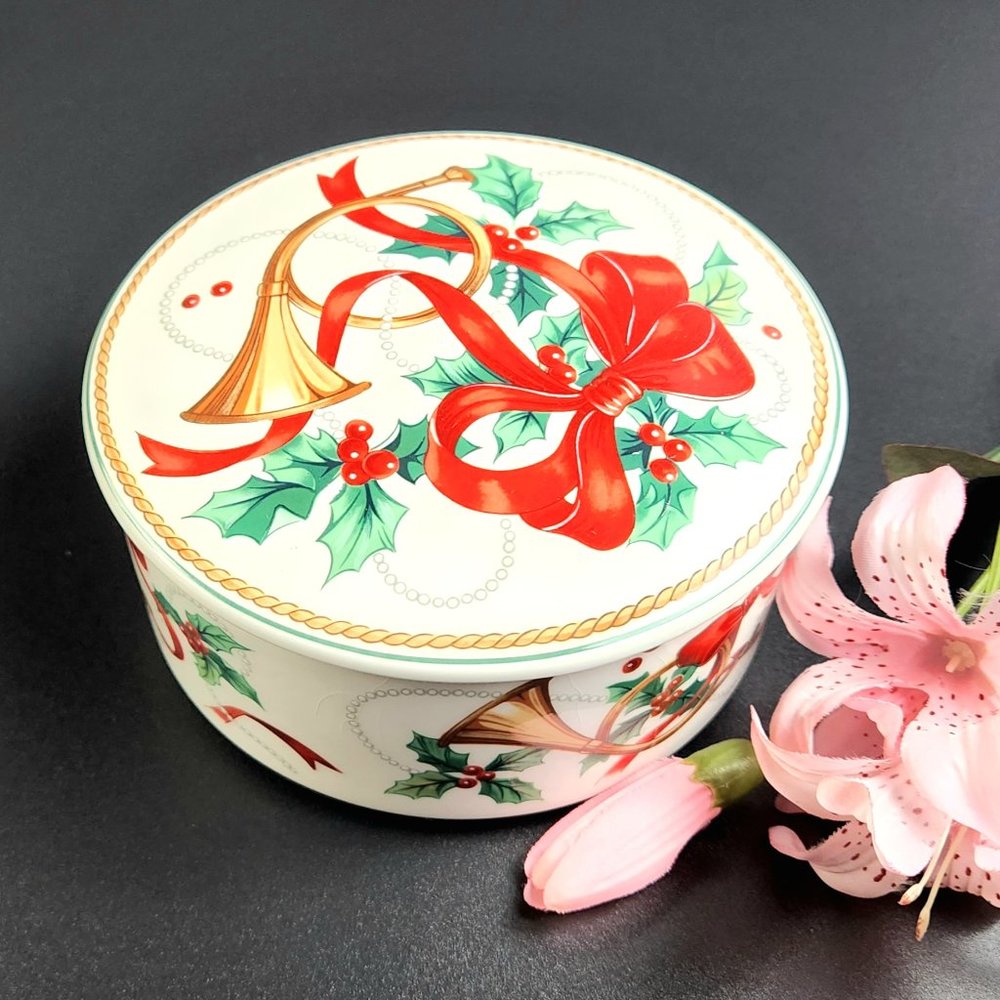 Vintage - NIB - Trinket Dish- Made in Japan - Mikasa